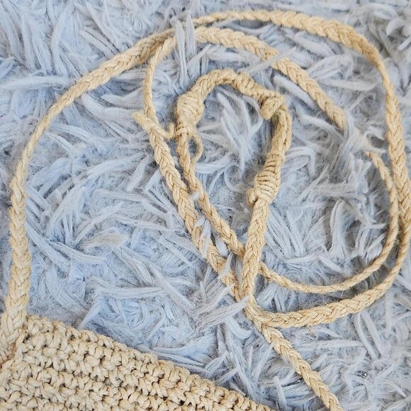 Hemp Cowrie Shell Purse - Picture 4 of 6